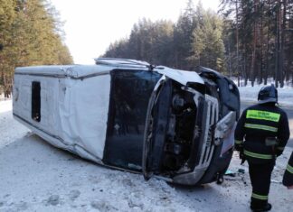 Спасатели ликвидировали последствия ДТП в Городищенском районе