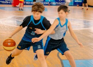 В Пензе начался турнир по баскетболу «Зимняя сказка»