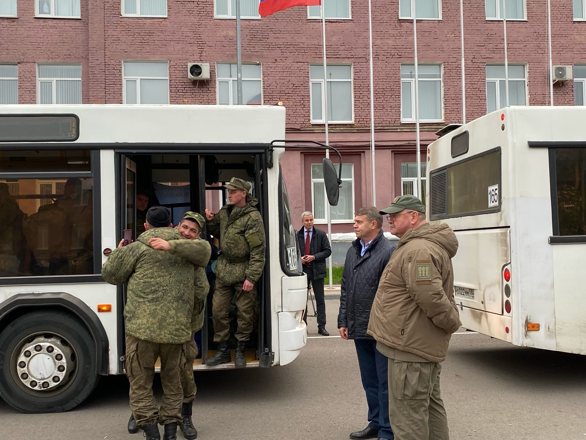 Пенза этап. Мобилизация Пенза. Мобилизованные в Пензе. Пенза мобилизация фото. Пенза мобилизация 2022 видео.