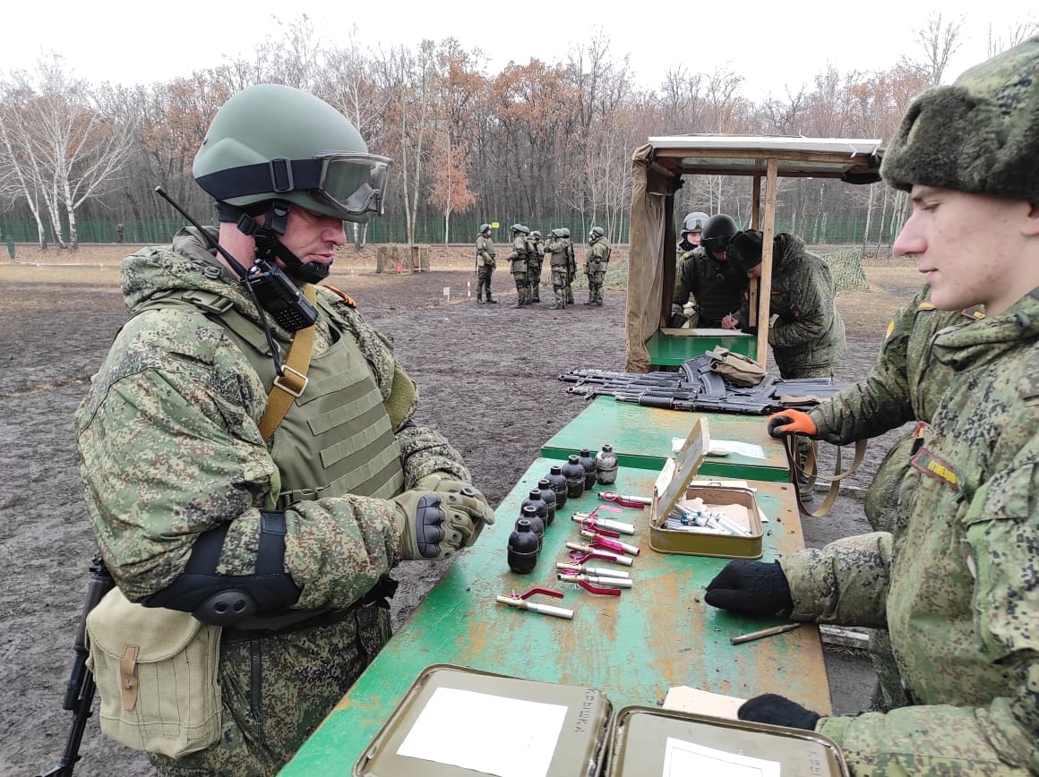 Продолжение учений. Военный полигон учения. Павловка полигон военный мобилизованные. Камчатка мобилизационные учения. Пенза Рубин мобилизованные.