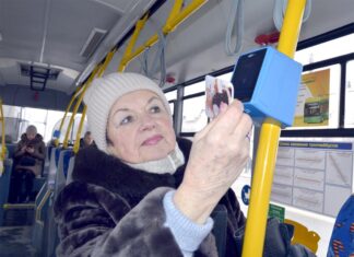 Проезд в троллейбусах оплачивают по‑новому