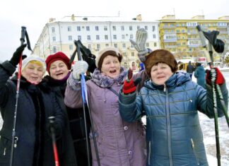 Кому прибавят пенсию в апреле
