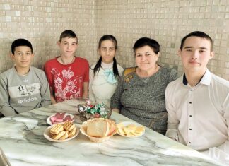 Нина и Геннадий Баурины: «Все дети — наши!»