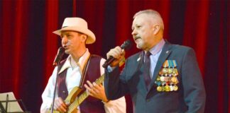 Журналисты спели, помогли детям Запорожья и ударились в воспоминания