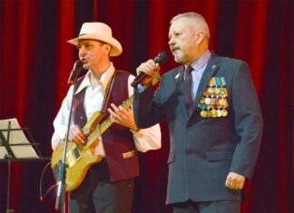 Журналисты спели, помогли детям Запорожья и ударились в воспоминания