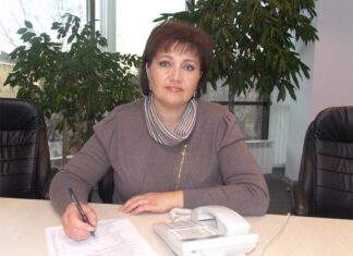 Кому можно сменить фамилию