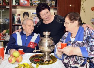 Уход за пожилыми не даст пенсионных баллов