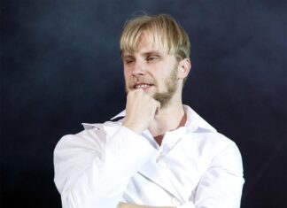 Артем Давыдов: «Люди готовы купить мой труд»