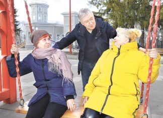 Кому в апреле увеличат пенсии