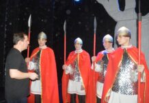 Пензенские студенты играют Пушкина