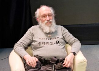 В Пензу Анатолий Вассерман приехал без знаменитой жилетки