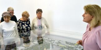 Пенсионеры прикоснулись к православному сердцу Пензы