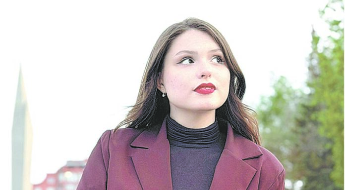 Александра Михайличенко: «Попросила главу города поздравить нашего оператора»
