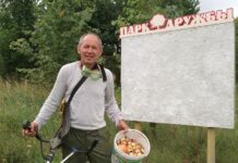 Энтузиаст своими руками создает парк в микрорайоне Заря