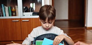 Кто соберет ребенка в школу
