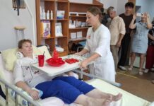 Пензяков бесплатно учат ухаживать за тяжелобольными родственниками