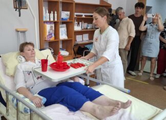 Пензяков бесплатно учат ухаживать за тяжелобольными родственниками