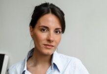 Алина Мазненкова: «В детстве пела в электричке»