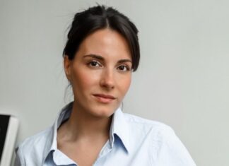 Алина Мазненкова: «В детстве пела в электричке»