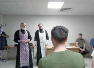 Пензенские священники посетили раненых участников СВО