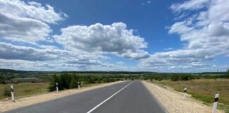 Участок трассы в Сосновоборском районе начнут ремонтировать в мае