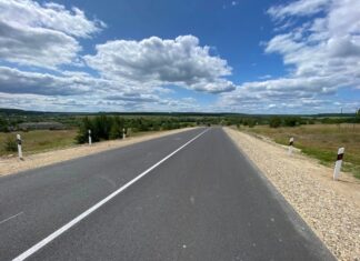 Участок трассы в Сосновоборском районе начнут ремонтировать в мае