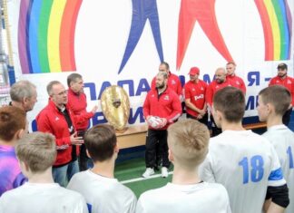 В Пензе юные спортсмены из Белгорода сыграли с профессиональными регбистами