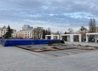 Фонтан в центре Пензы начали готовить к лету