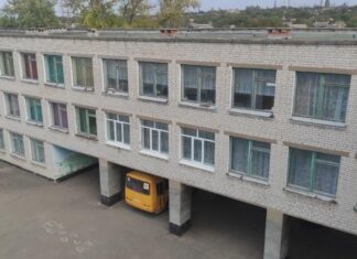 Специалисты из Пензы отремонтируют МФЦ и школу в Токмаке