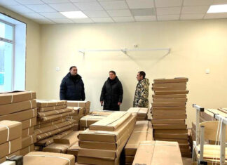 В школе села Большой Вьяс устанавливают новое оборудование