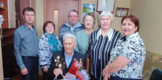 В Пензе с 100-летним юбилеем поздравили ветерана труда