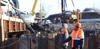 В Лунинском районе продолжается строительство моста через Шукшу