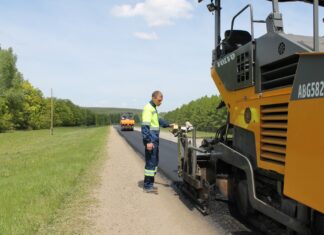 В Камешкирском районе начали ремонт 3-километрового участка дороги