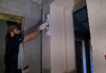 В Пензе ремонтируют здание подстанции скорой помощи на Калинина