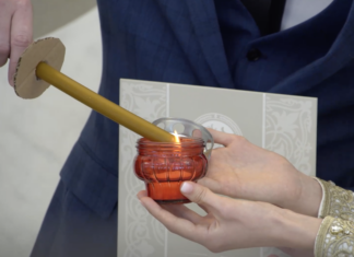 Пензенским молодоженам вручили Огонь семейного очага