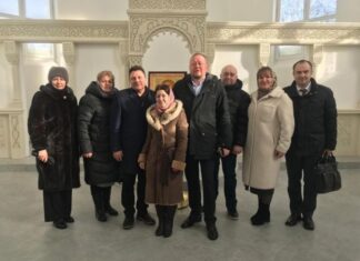 Делегация из Белоруссии с экскурсией посетила Спасский собор в Пензе