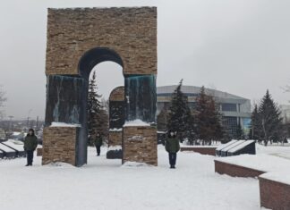 В Пензе открылась первая Вахта памяти у мемориала «Афганские ворота»