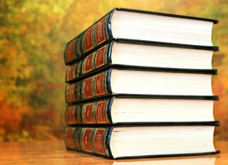 Из Кузнецка в Токмак отправят мебель и 72 тома энциклопедии